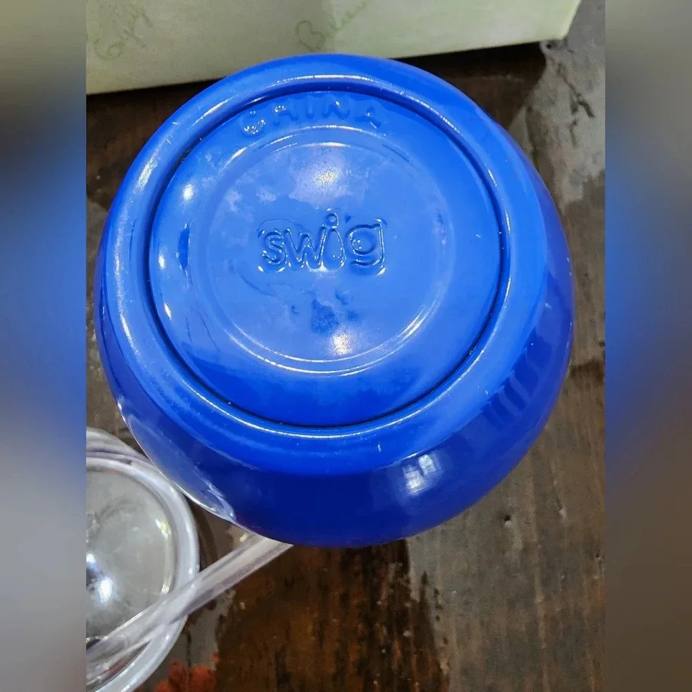 🍷🥤 Swig Stainless Steel stemless wine cup with straw in royal blue